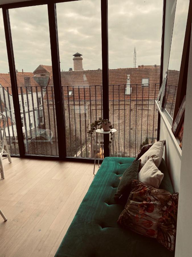 Appartamento Lichtrijke Loft Bij Restaurant Den Olifant Ypres Esterno foto