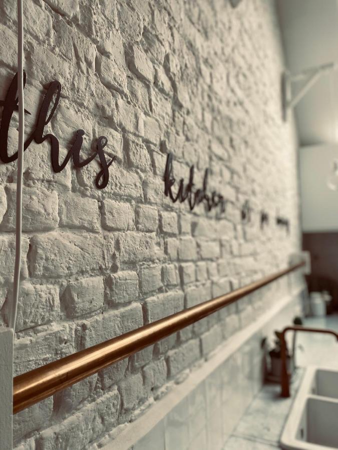 Appartamento Lichtrijke Loft Bij Restaurant Den Olifant Ypres Esterno foto