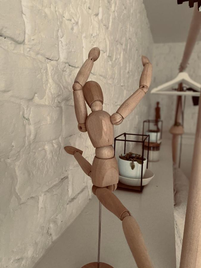 Appartamento Lichtrijke Loft Bij Restaurant Den Olifant Ypres Esterno foto