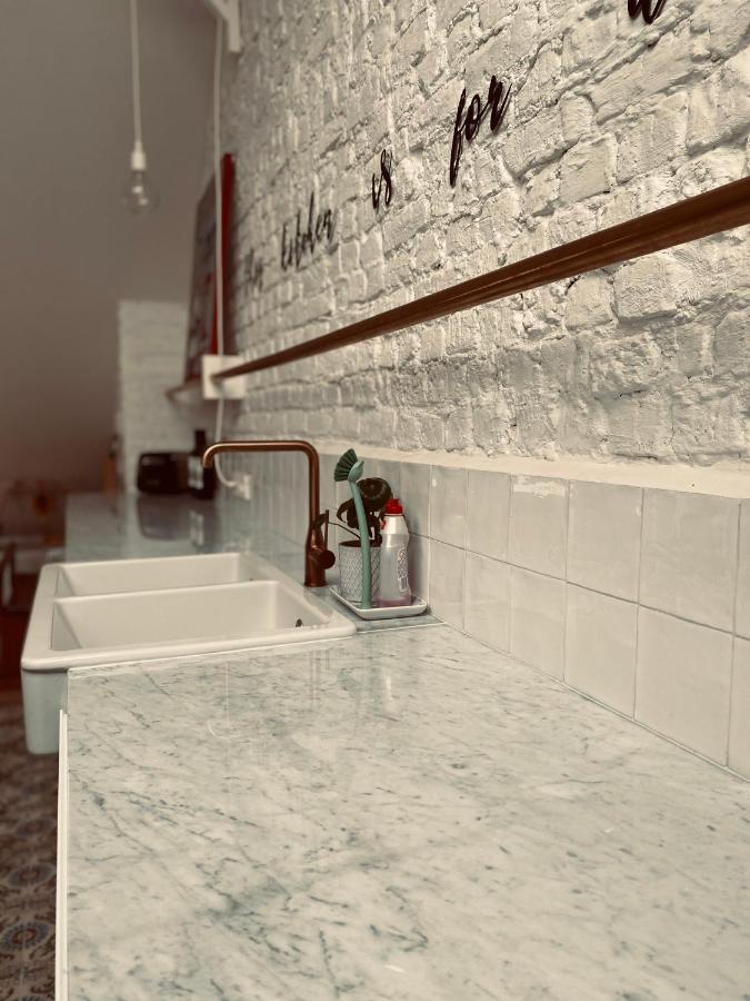 Appartamento Lichtrijke Loft Bij Restaurant Den Olifant Ypres Esterno foto