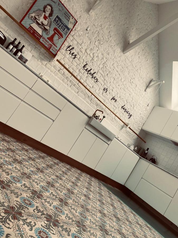 Appartamento Lichtrijke Loft Bij Restaurant Den Olifant Ypres Esterno foto