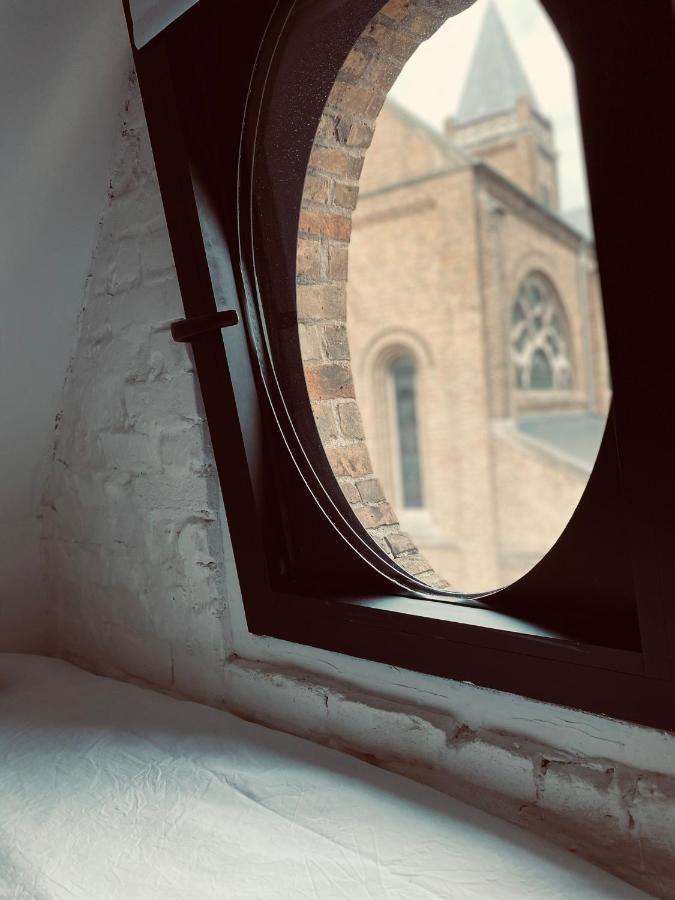 Appartamento Lichtrijke Loft Bij Restaurant Den Olifant Ypres Esterno foto